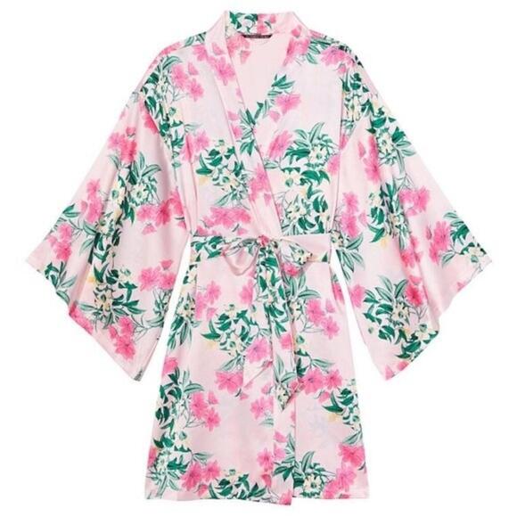 Victoria secret Very Sexy 4-Piece Silk Gift Set - Picture 6 of 6